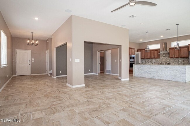 Building Photo - 2241 Tierra Delmonte Dr