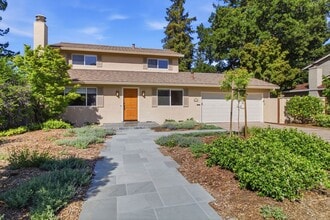 Building Photo - 1083 McGregor Way