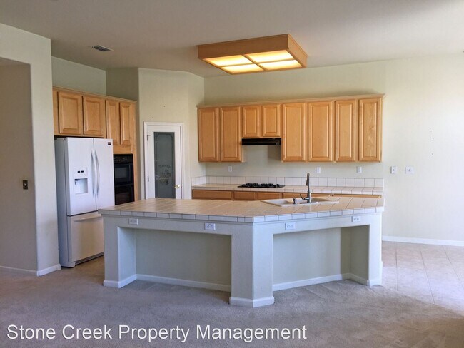 Foto del edificio - 4 br, 2.5 bath House - 9282 Monmouth Ct.