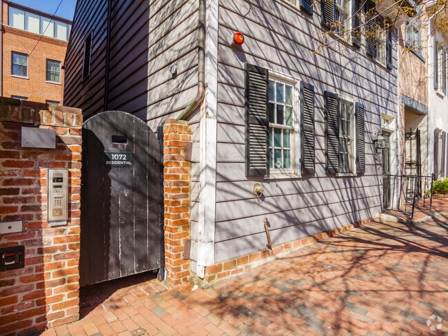 Entrance - Adams-Mason House