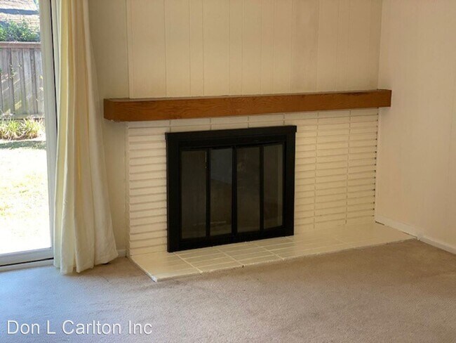 Foto del edificio - 4 br, 2 bath House - 4614 Varsity St.