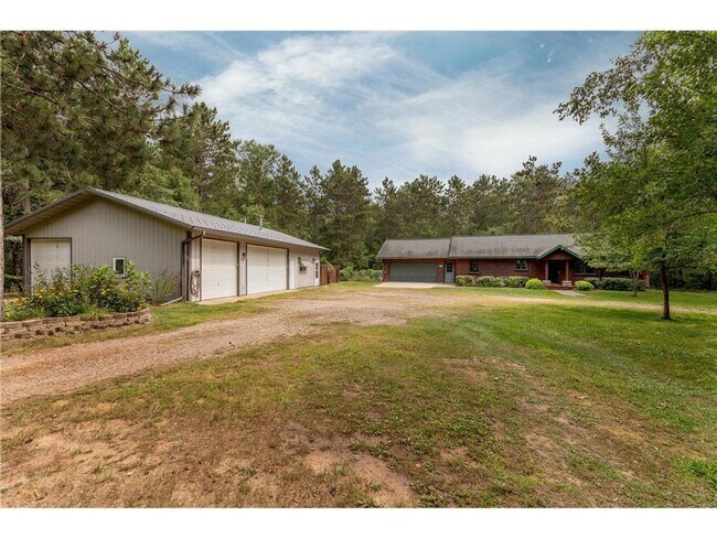 Building Photo - 35754 Pine Terrace Rd - Heartwood Homes
