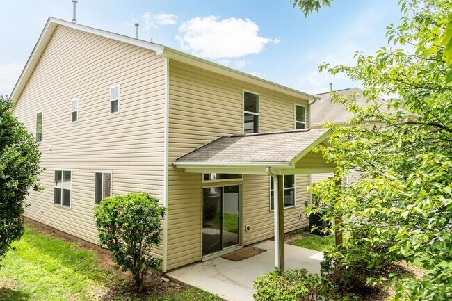 Building Photo - 3010 Remington Oaks Cir