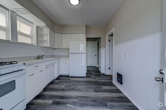 Building Photo - 3953 Tholozan Ave