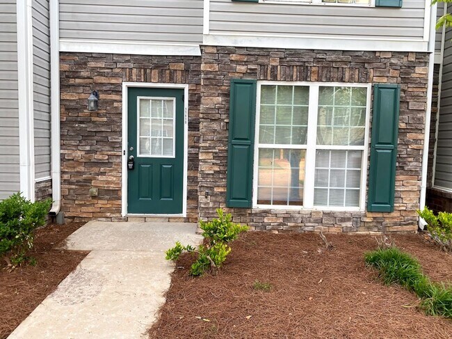 Foto del edificio - Introducing our charming 3 Bedroom Traditi...