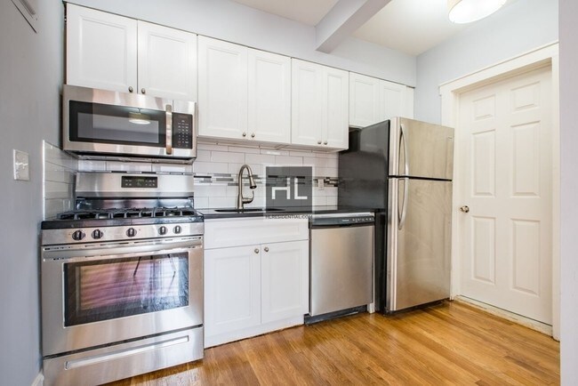 Building Photo - Brand new 2 bedrooms duplex apartment!