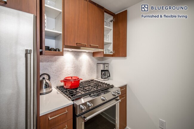 Foto del edificio - 28 K St SE
