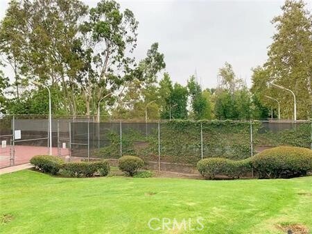 Foto del edificio - 16245 Sierra Ridge Way