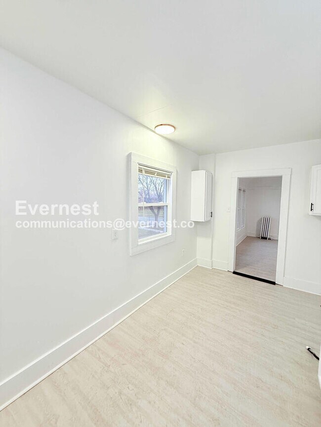 Foto del edificio - 8939 Dexter Ave