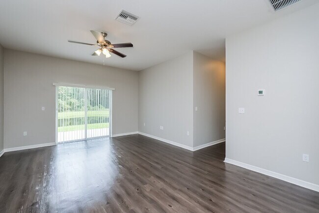 Foto del edificio - 11740 Colony Lakes Blvd