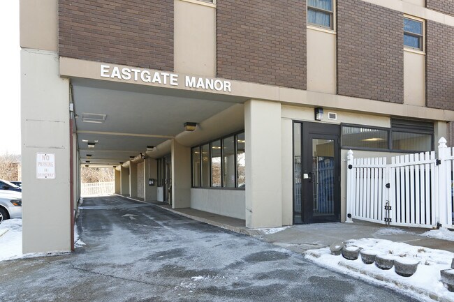 Foto del edificio - Eastgate Manor