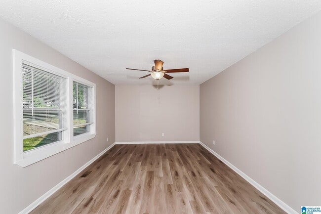 Building Photo - 2541 Goldmar Dr