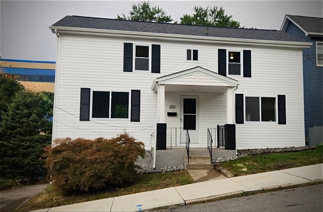 Building Photo - 219 Greenside Ave