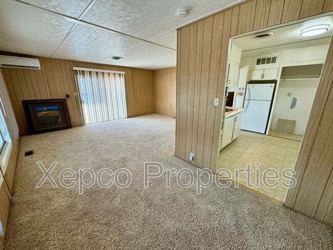Building Photo - 73430 Colonial Dr