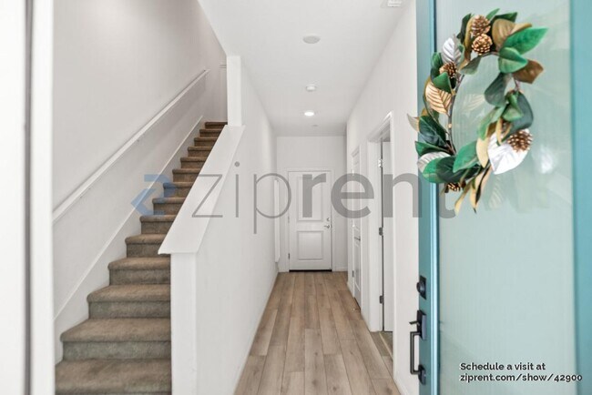 Building Photo - 40711 Penstemon Terrace