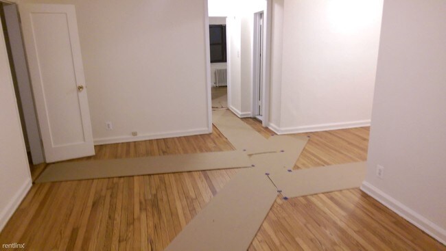 Foto del edificio - 8915 74th Ave