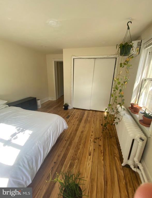 Foto del edificio - 1324 Pine St