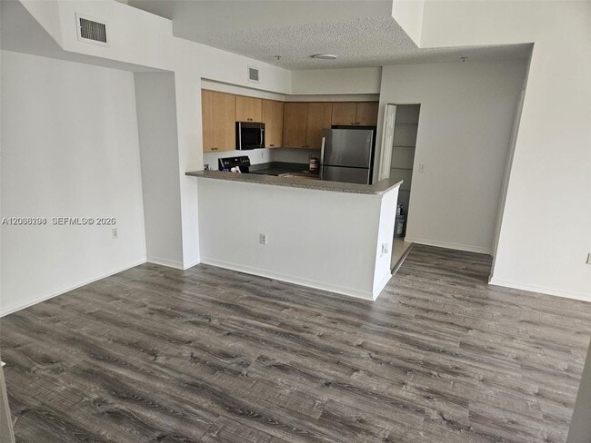 Building Photo - 2440 E Preserve Way