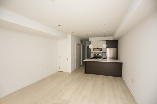 Building Photo - 1250 N Taney St