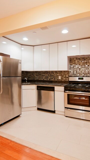 Building Photo - 256 West 135th Street