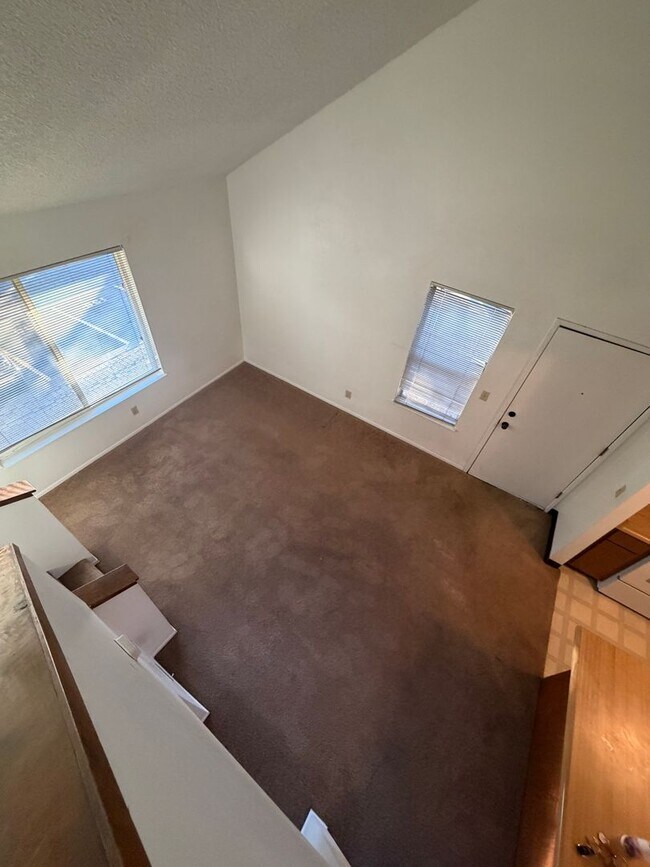 Building Photo - ADJACENT TO NAU: University Meadows-2 Bed/2 Bath Condo $1,900.00