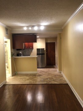 Building Photo - 1271 Poplar Ave