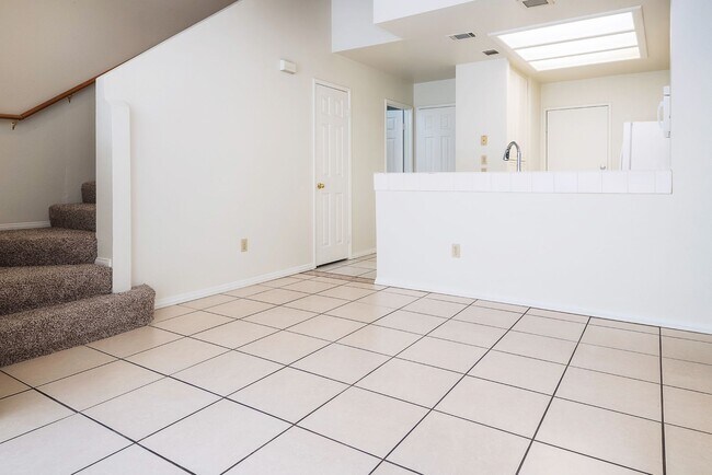 Foto del edificio - Rancho del Mar Townhomes Near the Temecula...