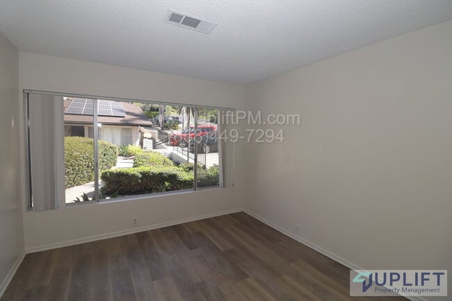 Building Photo - 2363-2369-2369 Snead Dr