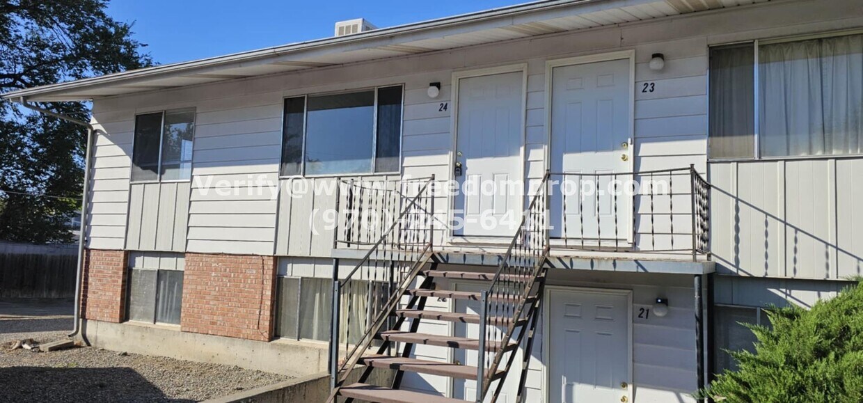 Foto principal - 2857 1/2 Elm Circle