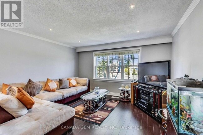 Building Photo - 27 Kenton Dr