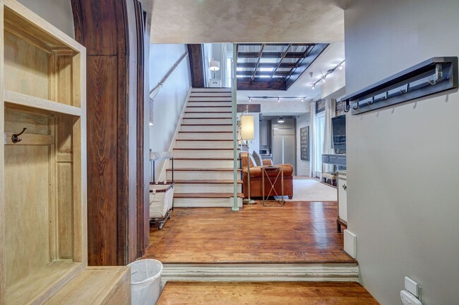 Building Photo - Luxury Furnished River View Condo in the Heart of Downtown Wilmington