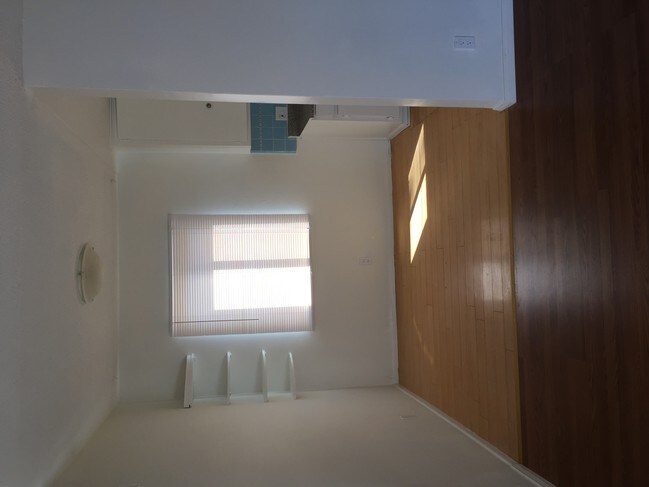 Foto del edificio - 545 N Hoover St