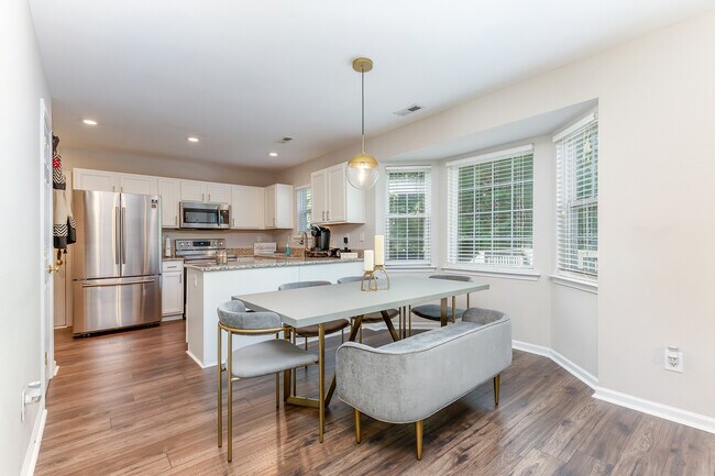 Building Photo - 9127 Eventine Ct