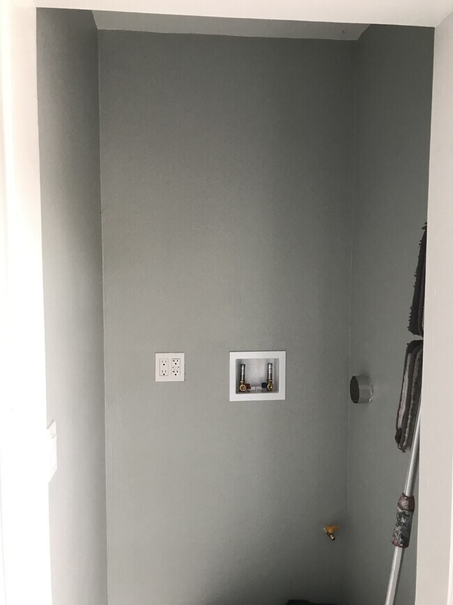 Foto del edificio - 15823 S Dalton Ave