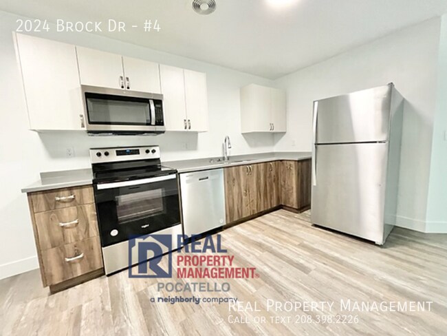 Foto del edificio - 3 Bedroom 1 Bath Apartment - PET'S ALLOWED