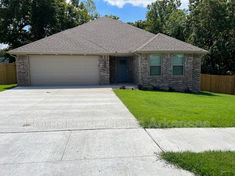 405 Love Ct, Gentry, AR 72734 House Rental in Gentry, AR