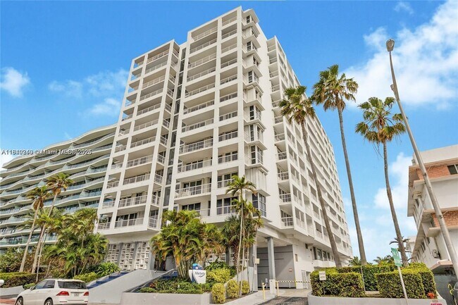 Foto del edificio - 9341 Collins Ave