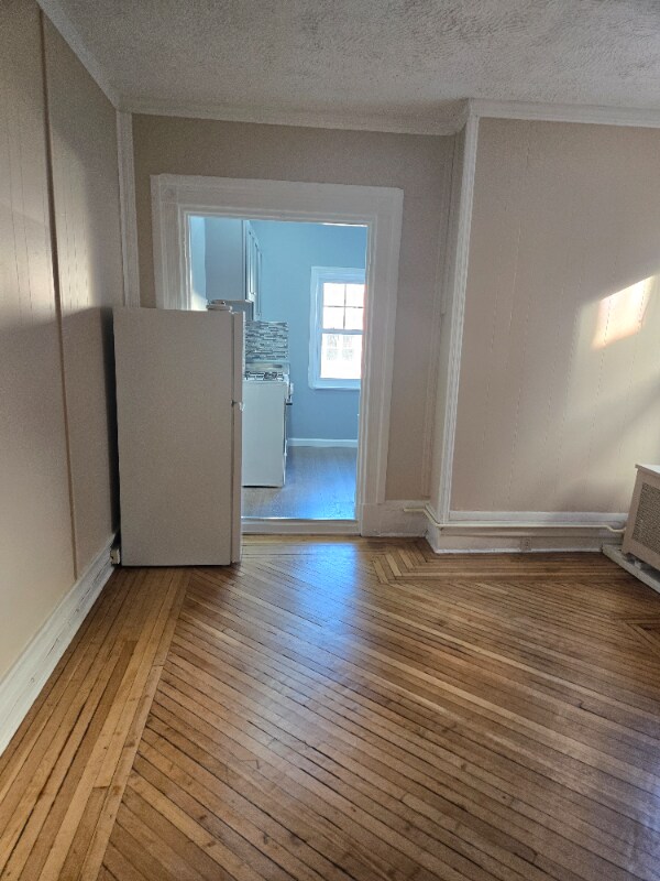 Foto del edificio - 581 E 26th St