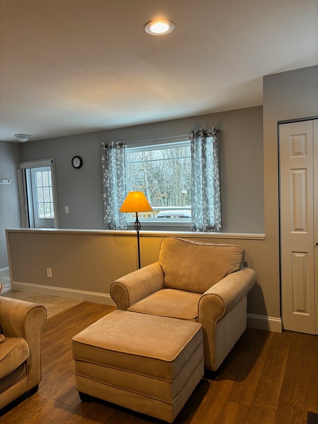 Building Photo - 544 Tolend Rd