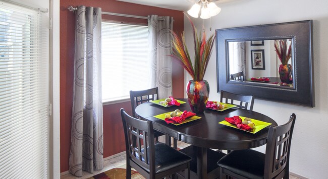 Building Photo - Parkside Apartments