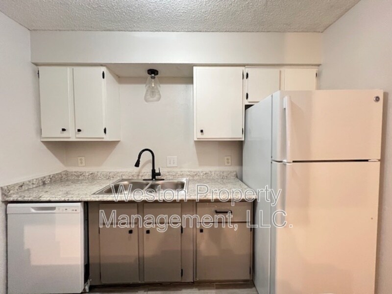 Foto principal - 6032 Northwest Expy