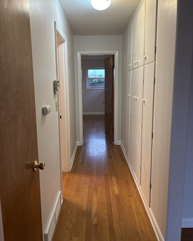 Foto del edificio - 3Bd/2Ba Single Story House - Available to View!