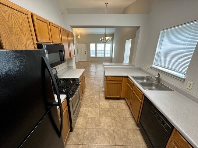 Building Photo - 2906 Whisper Oaks Ln