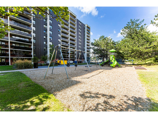 Aire de jeux - Rona Tower Apartments