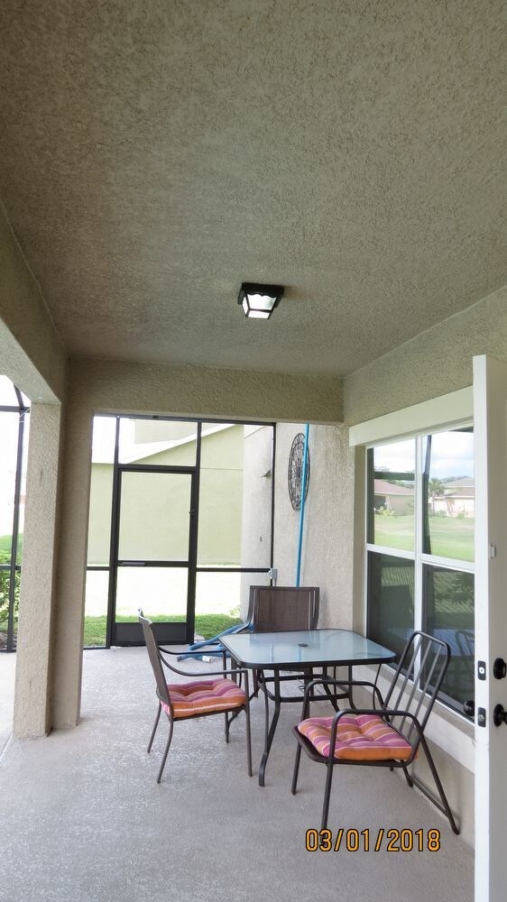 Building Photo - 4/2 Pool Home Ready NOW in Bella Pointe