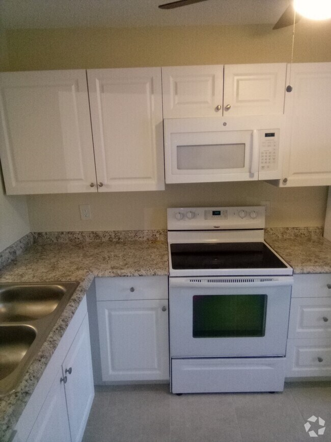 Tahitian Gardens Condominiums Apartments under 1,500 Holiday, FL 1