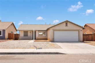Building Photo - 15368 Ross Dr
