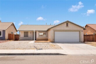 Building Photo - 15368 Ross Dr
