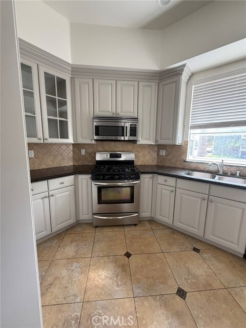 Foto del edificio - 4904 Laurel Canyon Blvd