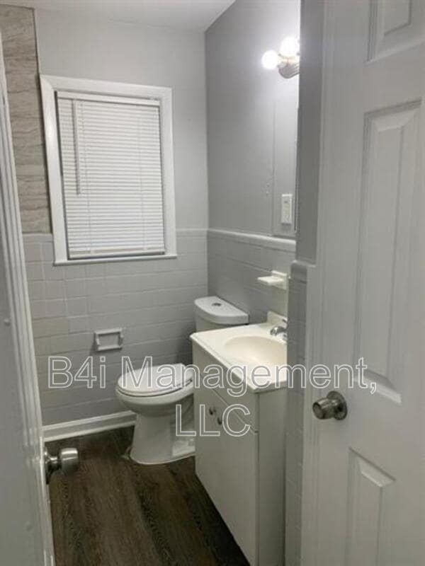 Building Photo - 4807 Gardiner Dr
